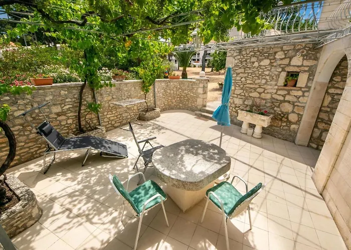 Mirta-4 By Interhome Apartament Sutivan